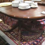 557 7577 DINING TABLE